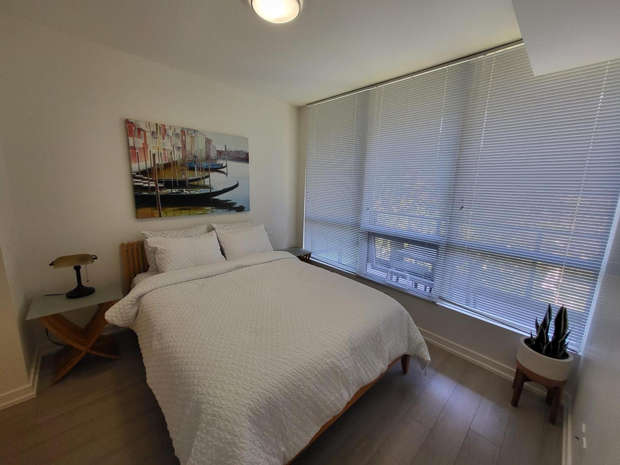 Your Perfect Escape - Modern Landmark Condo In Downtown Calgary - Free Parking- Premium Location Εξωτερικό φωτογραφία